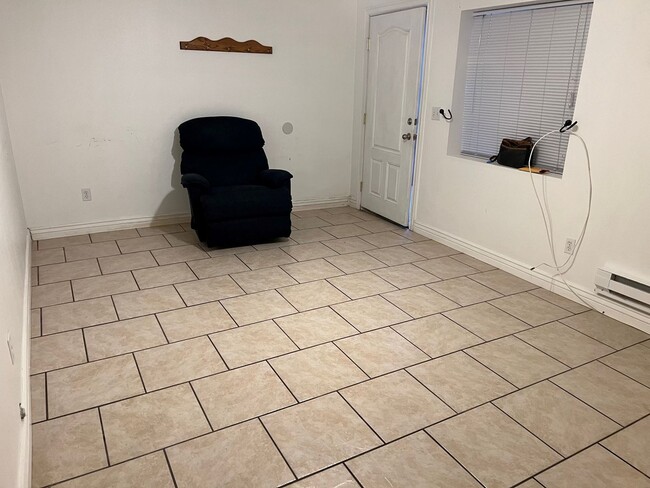 Building Photo - 163 E 70 S