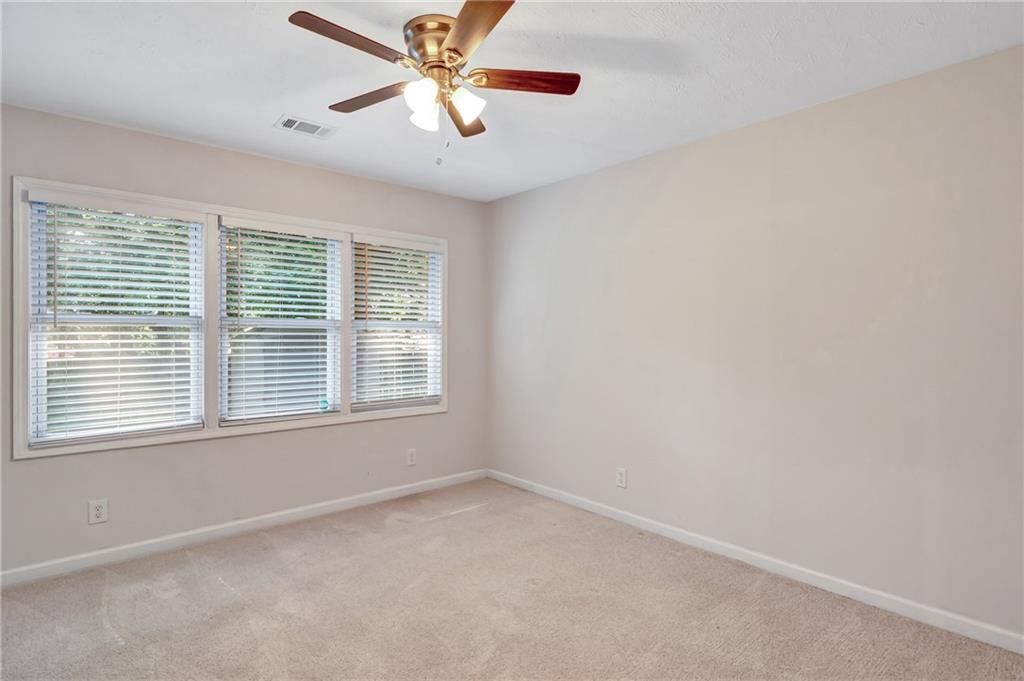 Building Photo - 5772 Lilburn Stone Mountain Rd