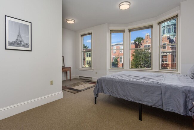 Building Photo - 132 State St