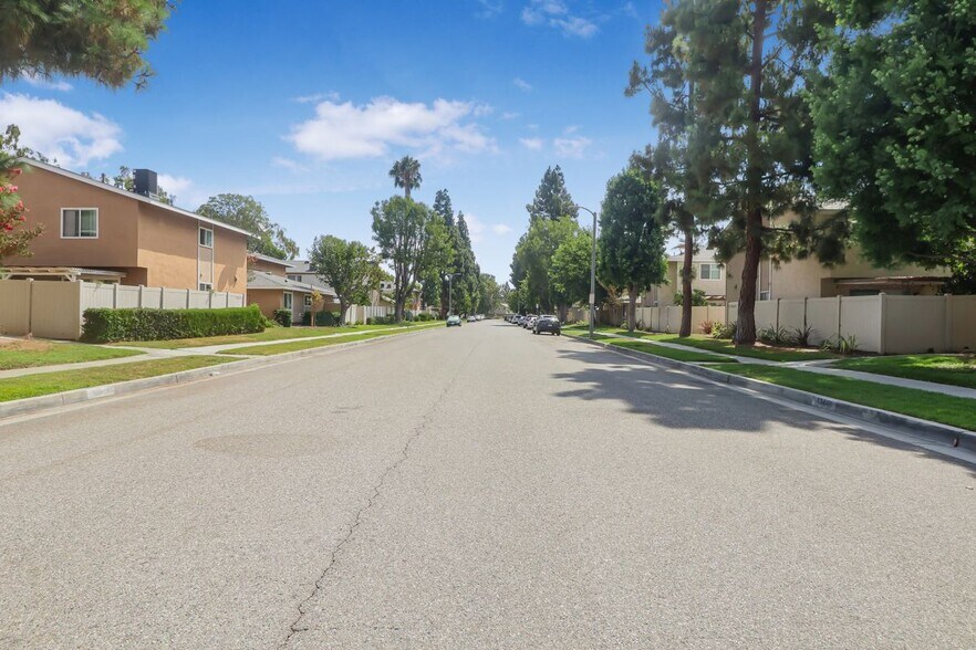 Building Photo - 13440 1/2 Village Drive