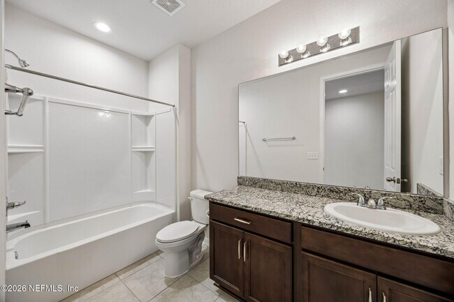 Building Photo - 3061 Alpin Dr