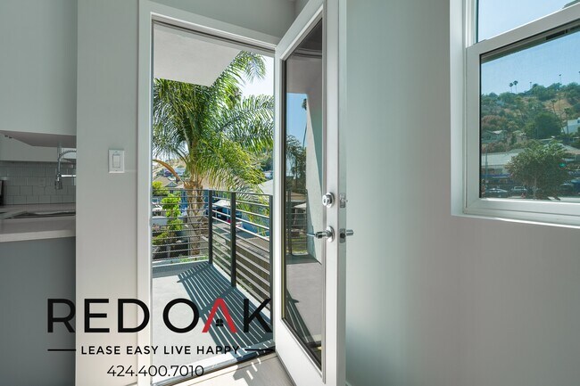 Building Photo - 4506 Esmeralda St