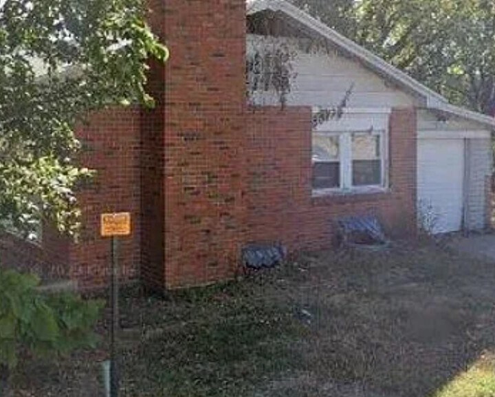 Building Photo - 415 N Providence Rd