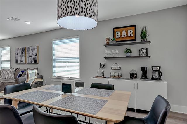 Building Photo - 731 Layne Dr