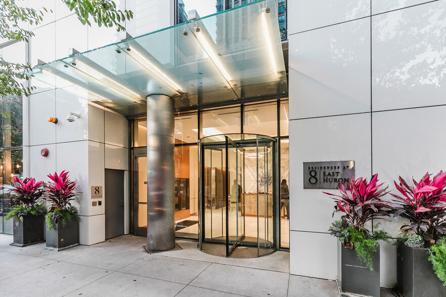 Building Photo - 8 E Huron St