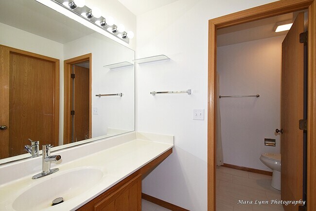 Building Photo - 2824 Wheatland Ct