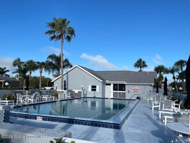 Building Photo - 1495 Malibu Cir NE