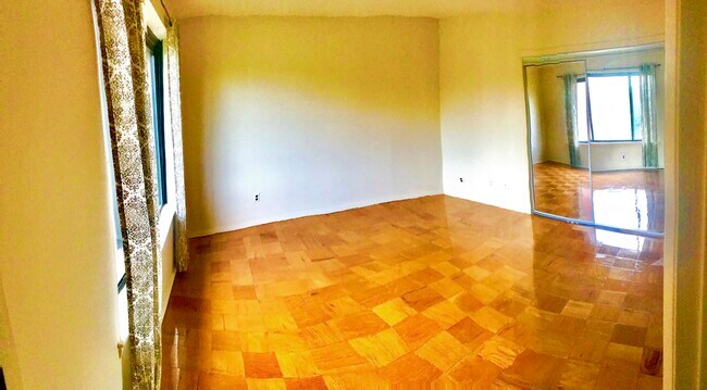 Building Photo - 125 Clubhouse Dr SW