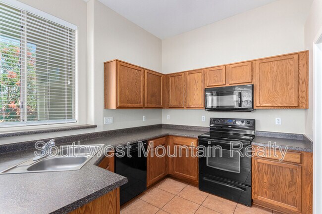 Building Photo - 33411 N Stone Ridge Dr