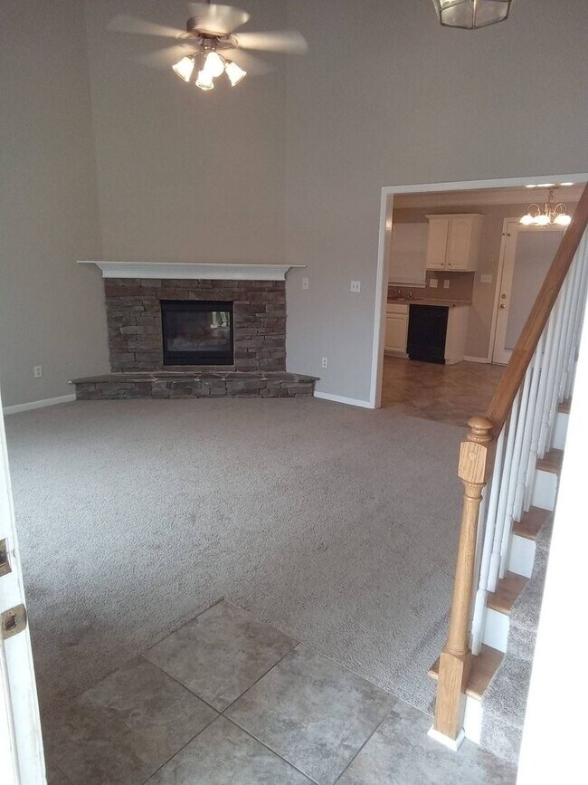 Building Photo - Great Home Close To Historical Downtown Matthews!