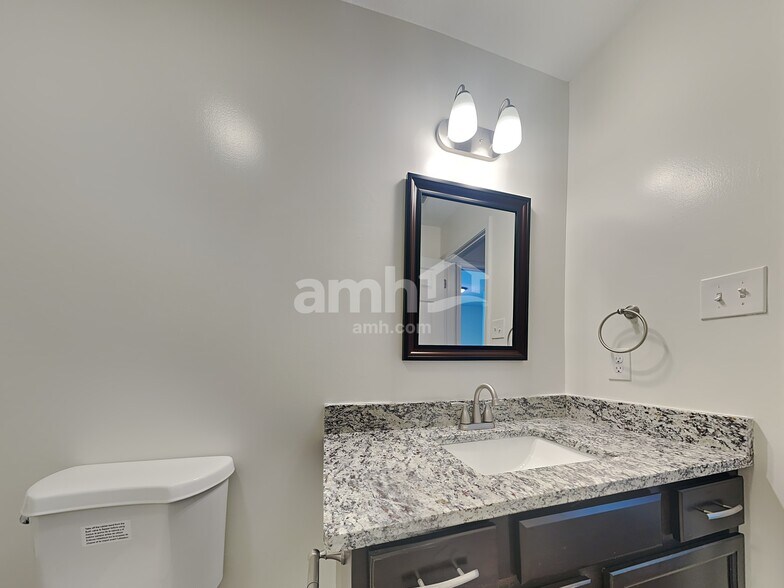 Building Photo - 8119 Cambridge Reserve Dr