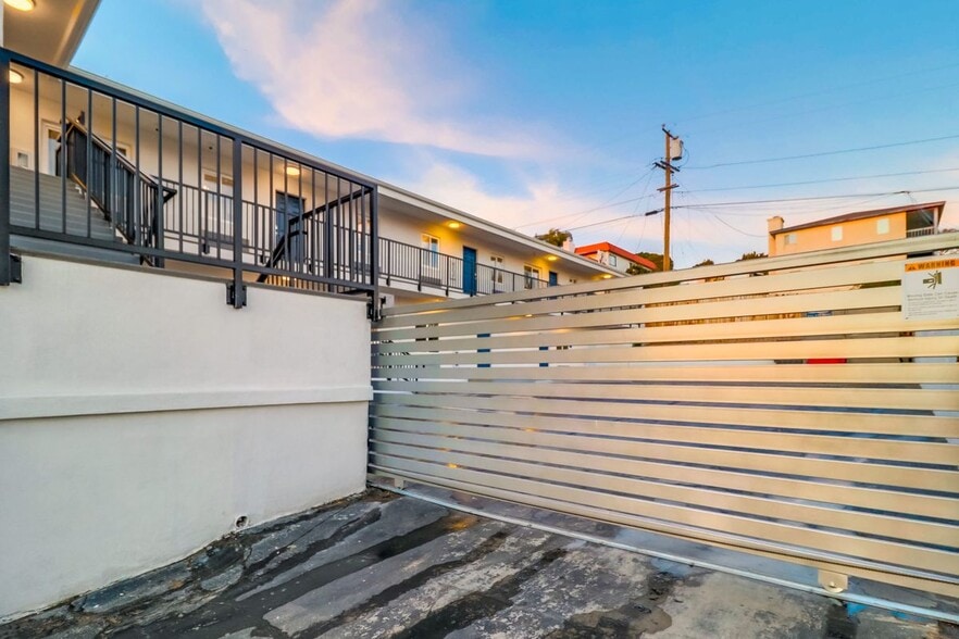 Building Photo - 1313 Morena Blvd