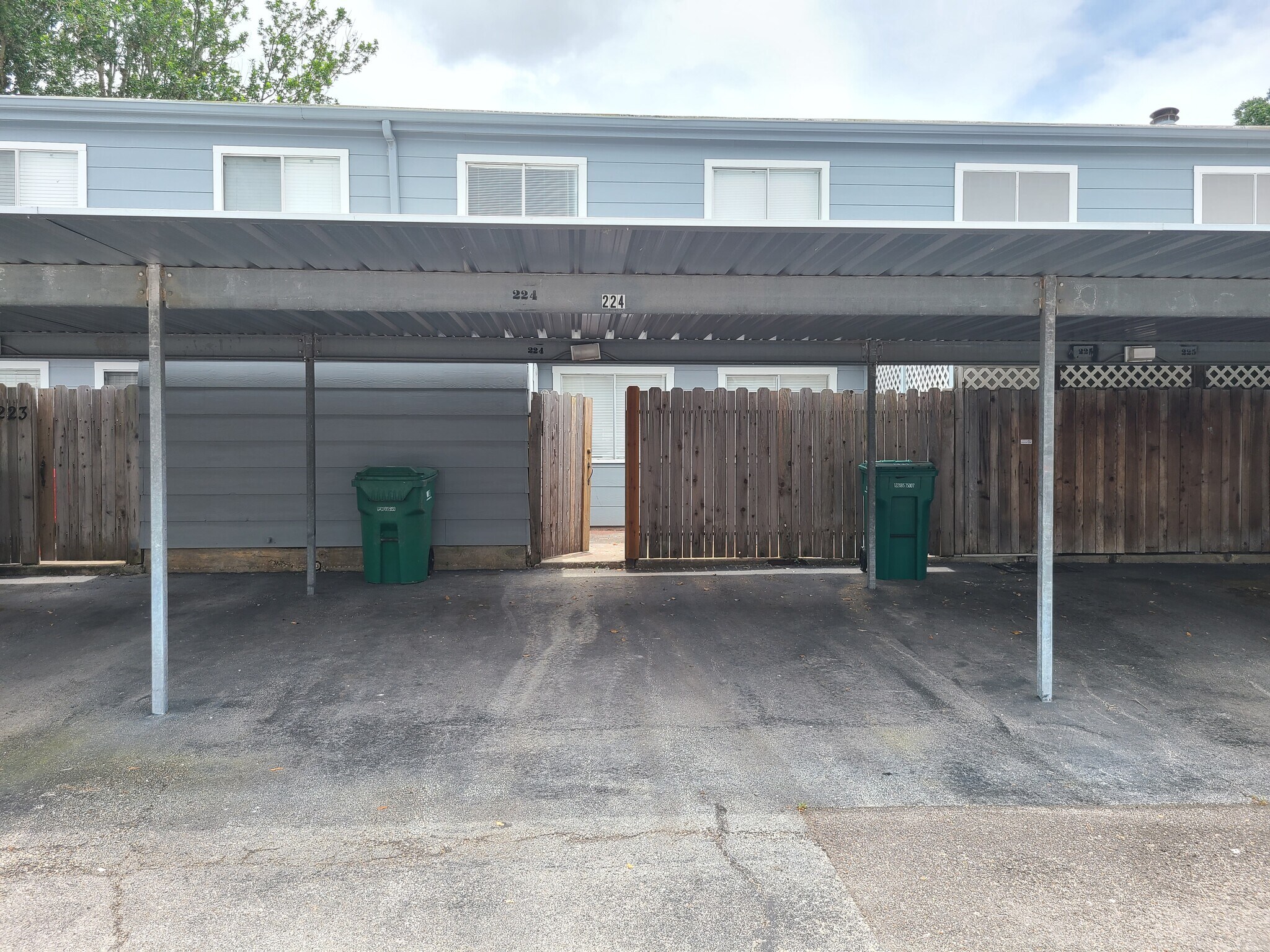 Parking: 2 Covered Car Ports - 11002 Hammerly Blvd