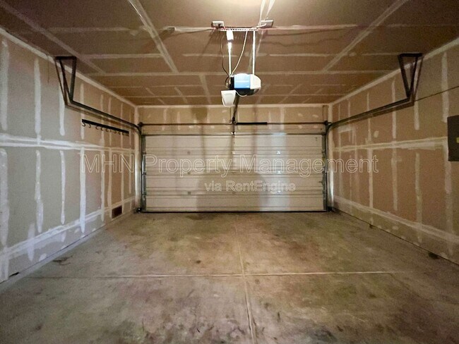 Building Photo - 7551 Paraiso Haven