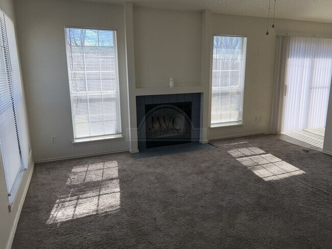 Building Photo - 2305 Purser Dr