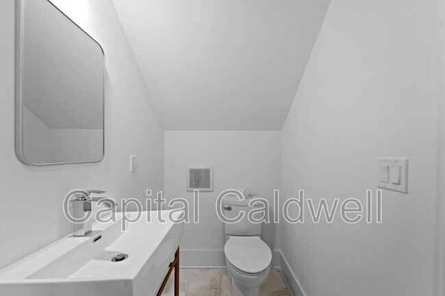Building Photo - 2345 Bahia Vista St