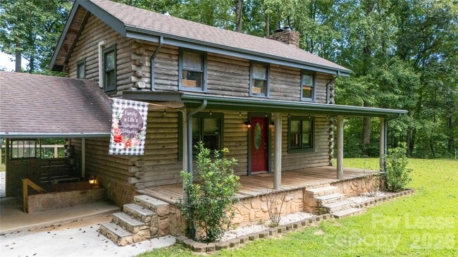 Building Photo - 2038 Toms Creek Rd