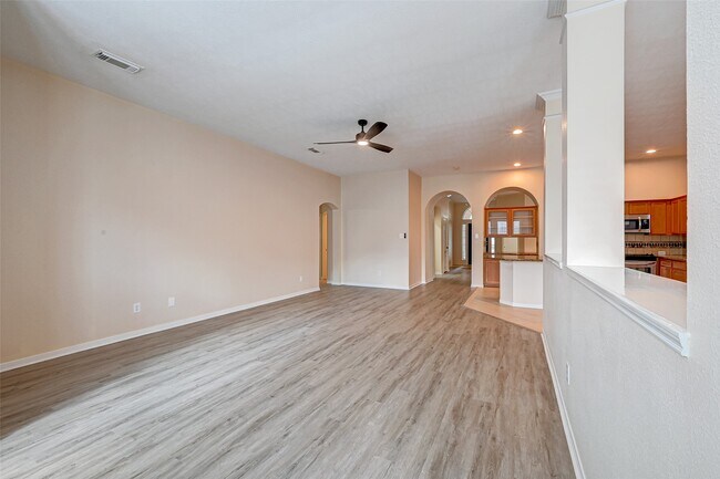 Building Photo - 6923 Grants Hollow Ln