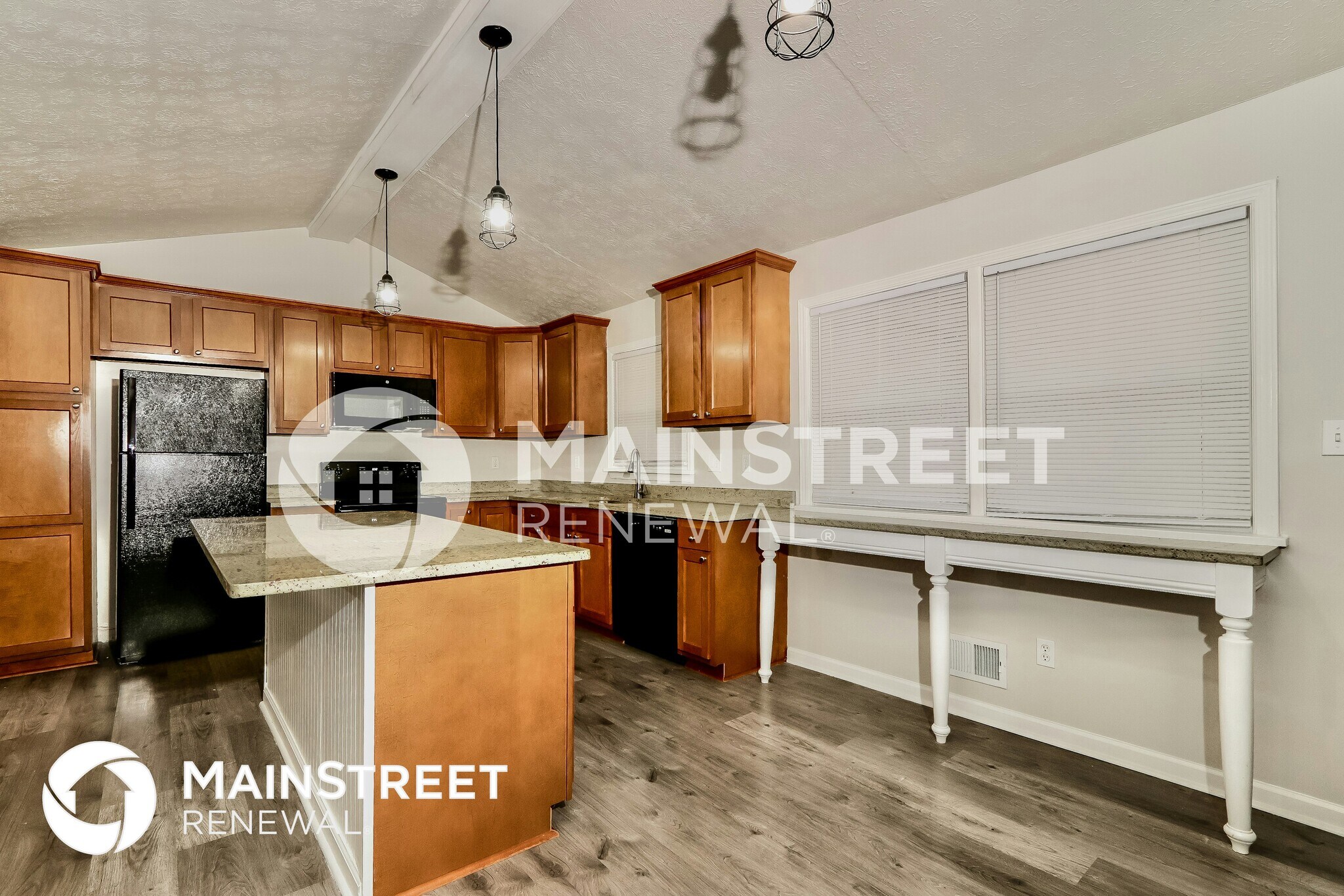 Building Photo - 9104 Royal Oak Dr