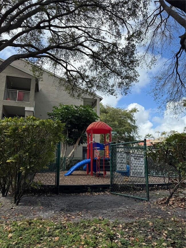 Building Photo - 1825 Palm Cove Blvd