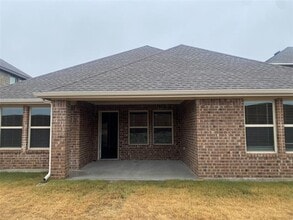 Building Photo - 2116 Camellia St