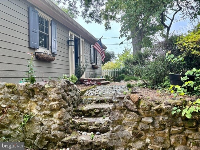 Building Photo - 155 Ridgeway Cir