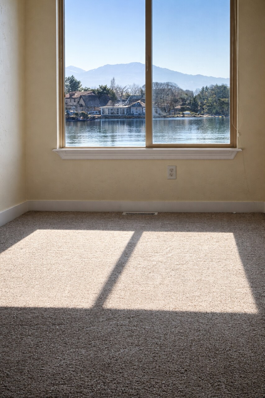 Building Photo - 228 E Delgada Ln