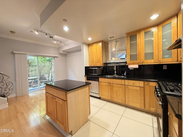 Building Photo - 96 N Craig Ave