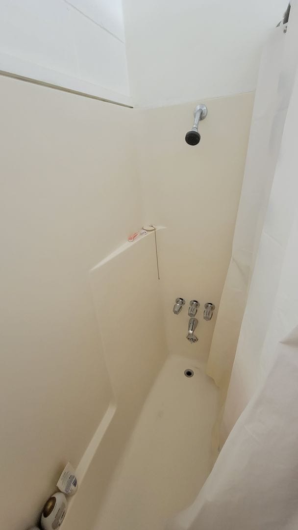 Building Photo - Studio Apartment - Available August 10th