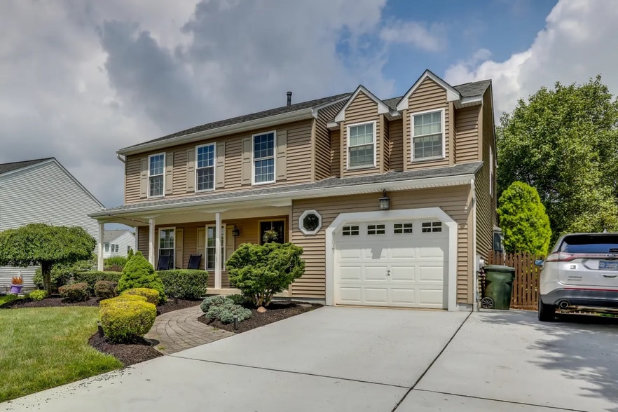 Front - 151 Rambling Rd