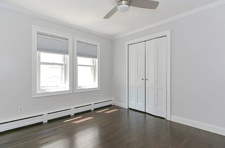 Building Photo - 237 Trenton St