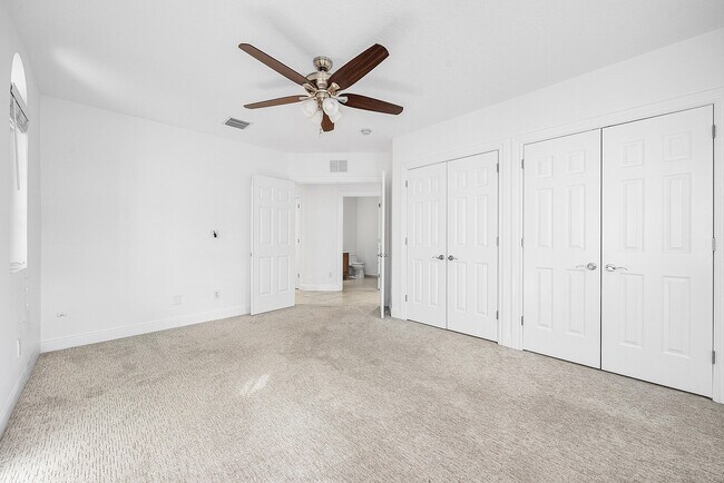 Building Photo - 824 Virginia Gardens Dr