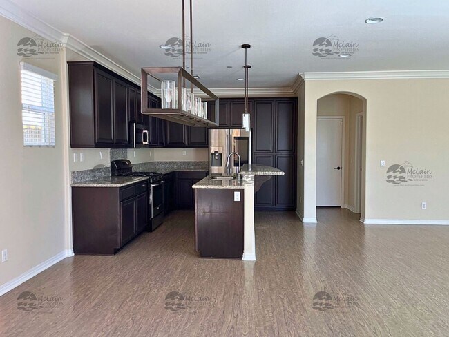 Building Photo - Charming 3BR/3BA Home in Welcoming Tesoro ...