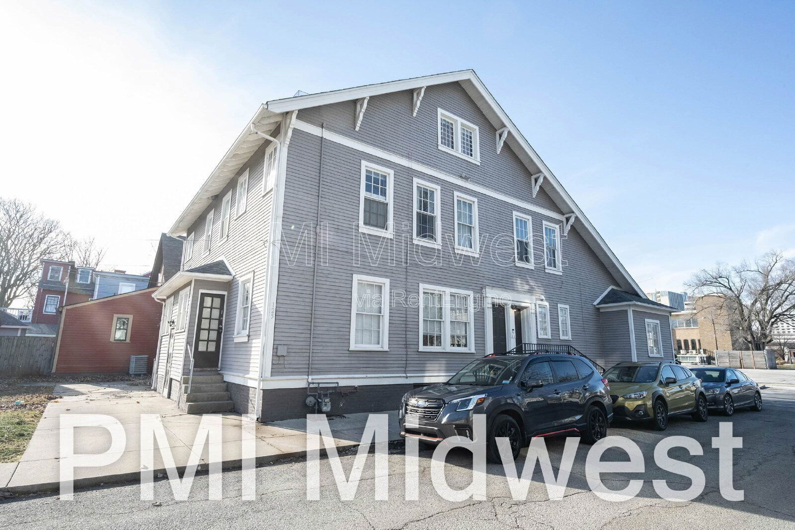 Building Photo - 125 E 17th St