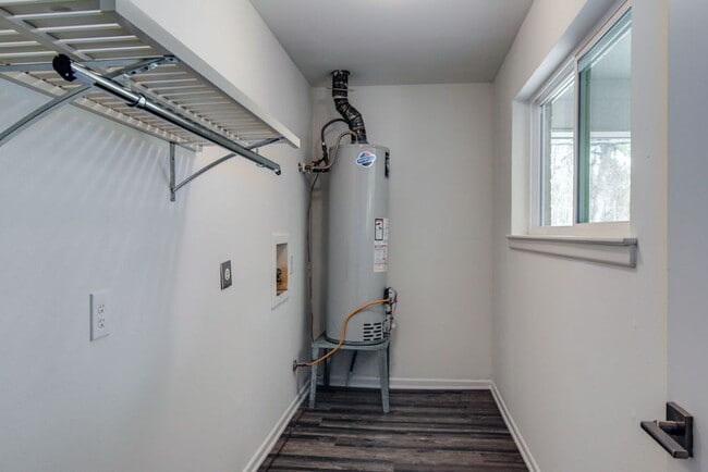 Building Photo - Beautifully Renovated Historic Home with a Large Backyard!
