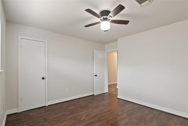 Building Photo - 1622 Hollow Hook Rd