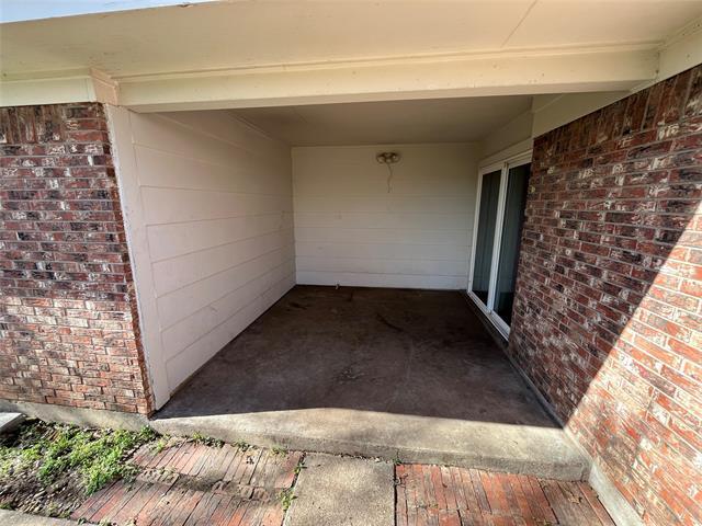 Building Photo - 422 Bella St