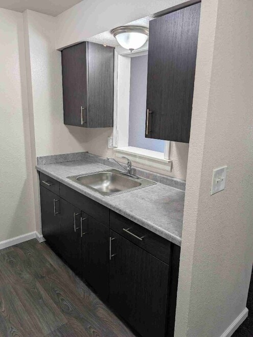 Building Photo - 2224 W Wisconsin Ave