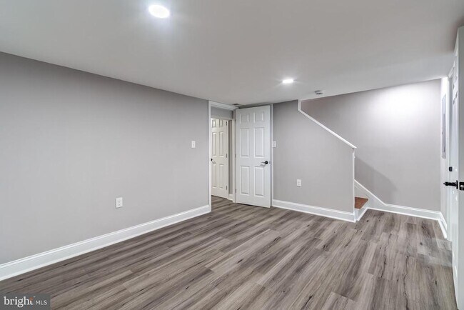 Building Photo - 1902 Good Hope Ct SE