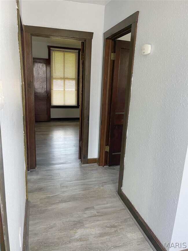 Building Photo - 1717 Lasalle St