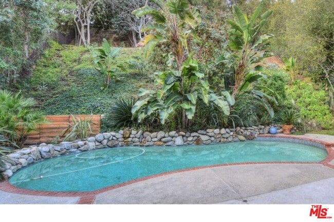 Building Photo - 23444 Park Hermosa