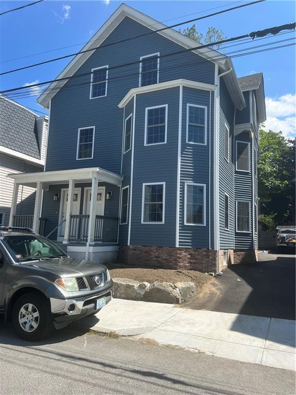 Building Photo - 90 Grove St