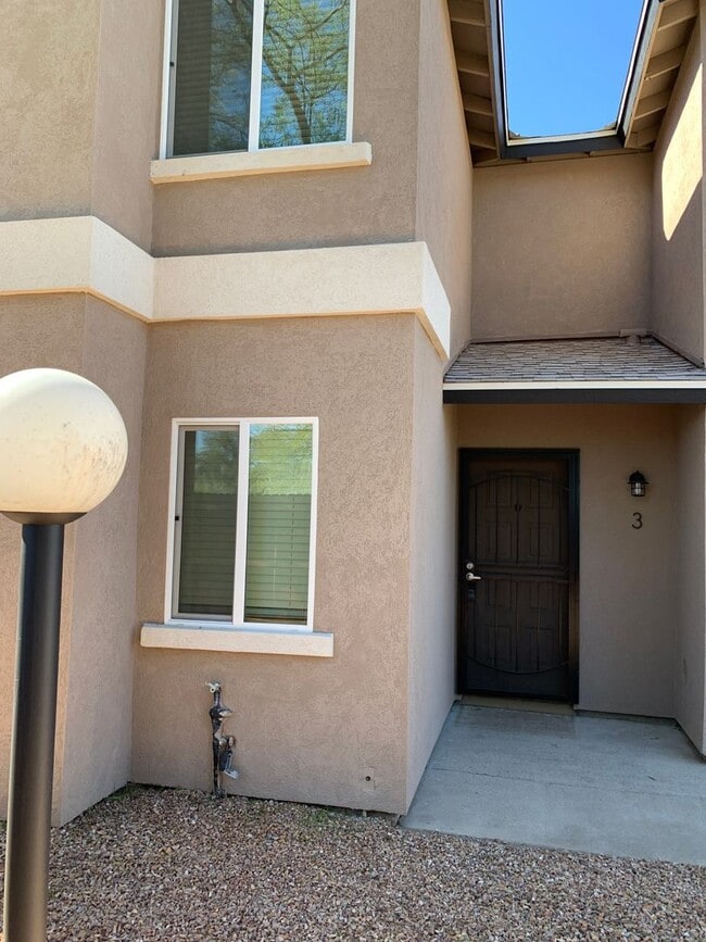 Building Photo - 130 E Mills Dr