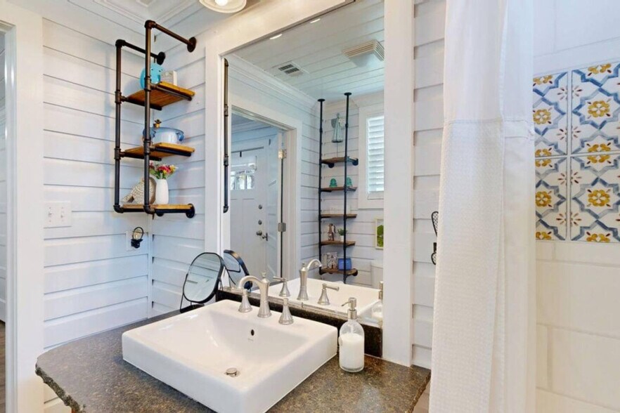 Building Photo - 5291 Dymple Ln