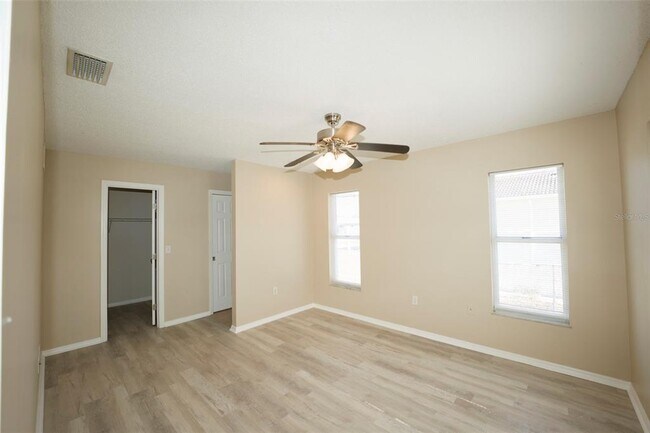 Building Photo - 207 Periwinkle Rd