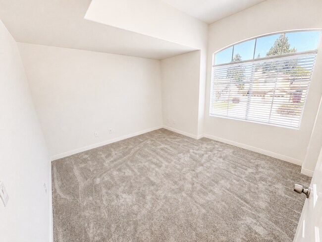 Building Photo - 5178 Corte Vistora