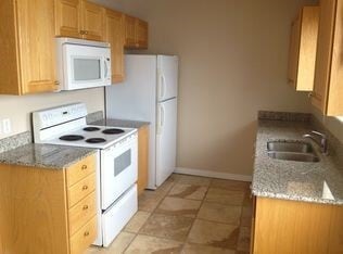 Building Photo - 264 N 3rd E