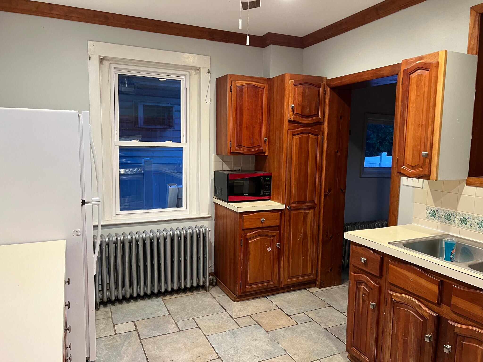 kitchen 2 - 1348 Easton Ave