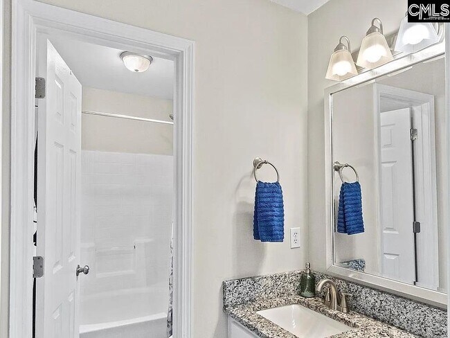 Building Photo - 21 Rosepine Dr