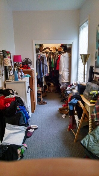 Building Photo - 1639 N Claremont Ave